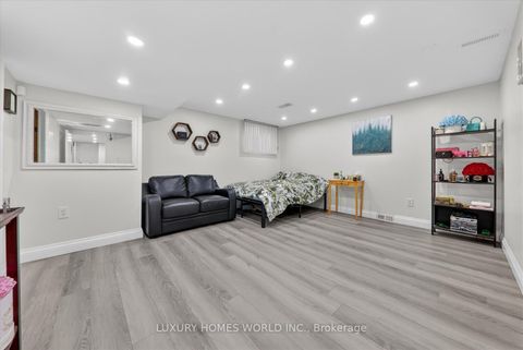 Photo 44 at 1 Arisaig Drive, Maple, Vaughan