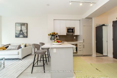 Photo 13 at 314 - 2916 Highway 7 Road, Concord, Vaughan