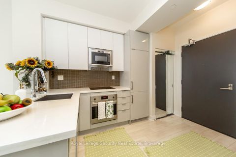 Photo 14 at 314 - 2916 Highway 7 Road, Concord, Vaughan