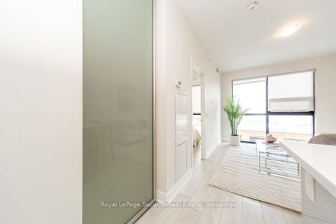 Photo 20 at 314 - 2916 Highway 7 Road, Concord, Vaughan