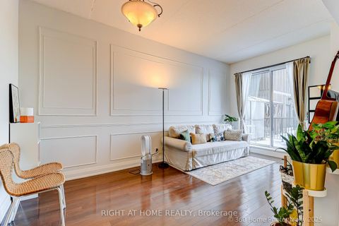 Photo 6 at 203 - 2737 Keele Street, CFB, Toronto