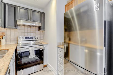 Photo 10 at 203 - 2737 Keele Street, CFB, Toronto