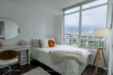 Photo 10 at 712 - 215 Fort York Boulevard, Waterfront Communities C1, Toronto