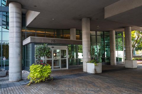 Photo 17 at 712 - 215 Fort York Boulevard, Waterfront Communities C1, Toronto