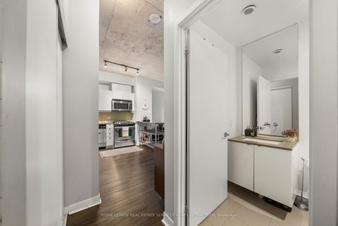 Photo 2 at 201 - 127 Queen Street E, Yonge Corridor, Toronto