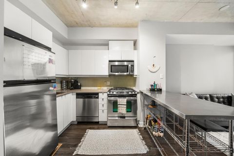 Photo 5 at 201 - 127 Queen Street E, Yonge Corridor, Toronto