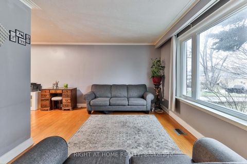 Photo 9 at 17 Rambler Place, Jane Heights, Toronto