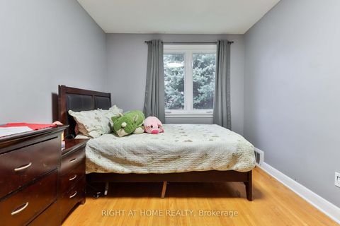 Photo 33 at 17 Rambler Place, Jane Heights, Toronto