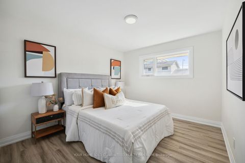 Photo 5 at 752 Glenforest Street, Northglen, Oshawa