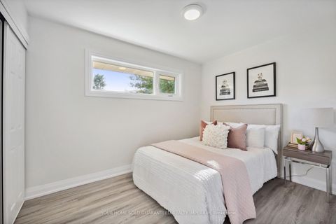 Photo 7 at 752 Glenforest Street, Northglen, Oshawa