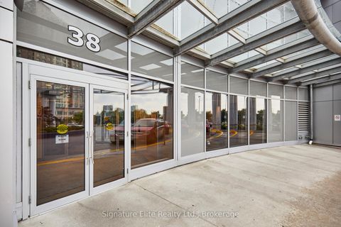 Photo 20 at TH128 - 38 Lee Centre Drive, Woburn, Toronto
