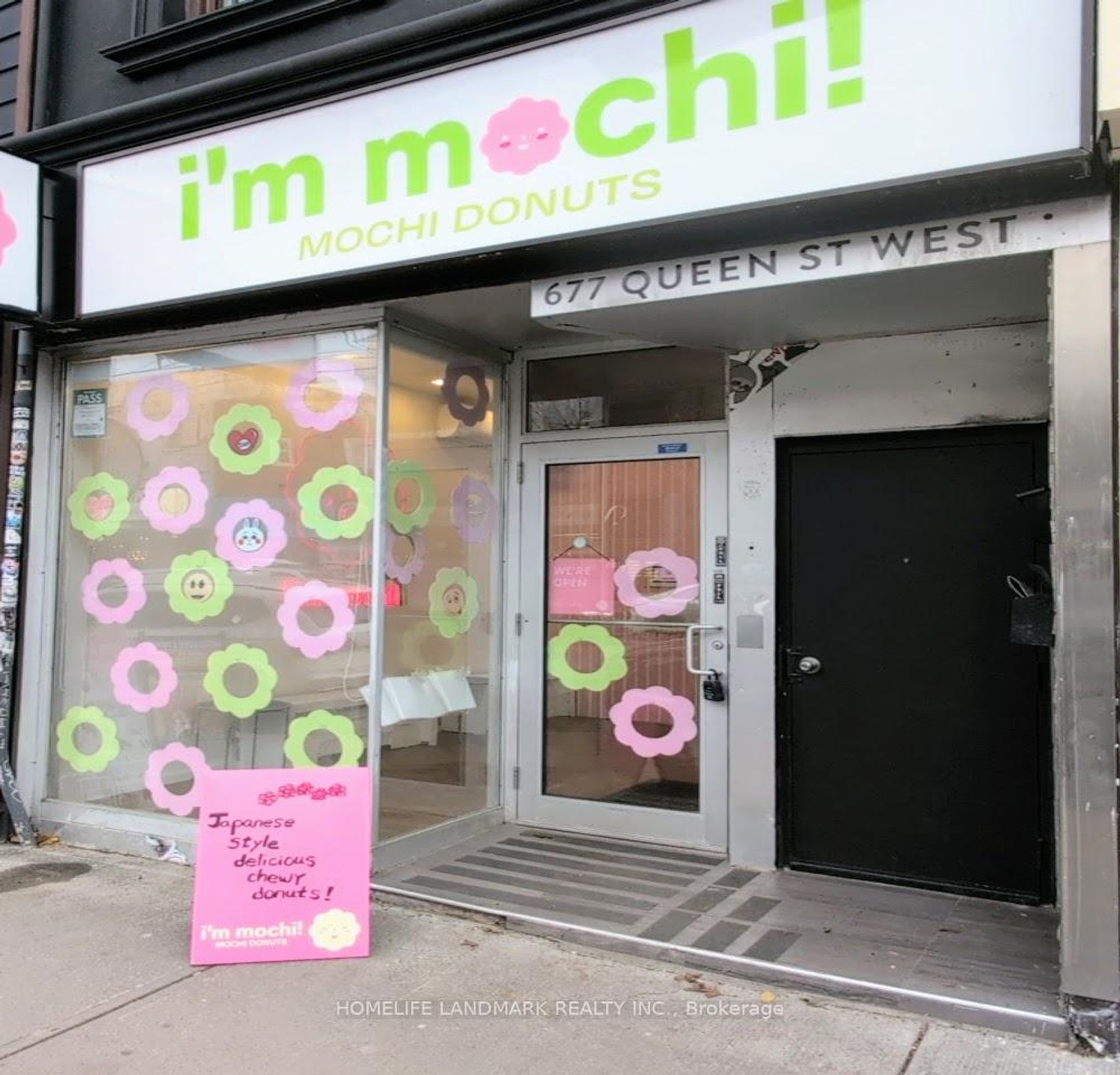 677 Queen St Street W, Niagara, Toronto photo number 2