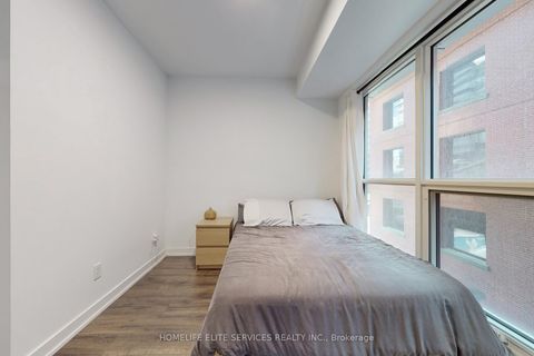 Photo 22 at 703 - 327 King Street W, Waterfront Communities C1, Toronto