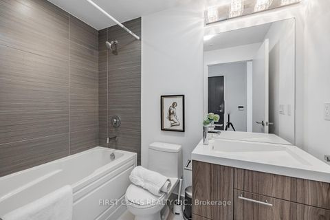 Photo 20 at 4104 - 30 Nelson Street, Waterfront Communities C1, Toronto