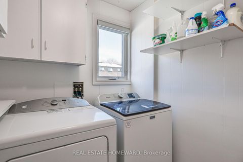 Photo 20 at 4 Poplar Crescent, Aurora Highlands, Aurora