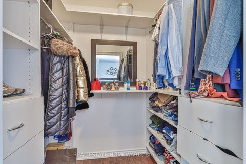 Photo 28 at 4 Poplar Crescent, Aurora Highlands, Aurora