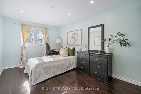 Photo 13 at 21 - 321 Trudelle Street, Eglinton East, Toronto