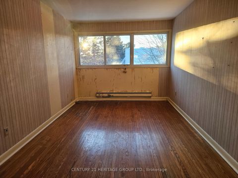 Photo 15 at 161 - 70 Driftwood Avenue, Jane Heights, Toronto
