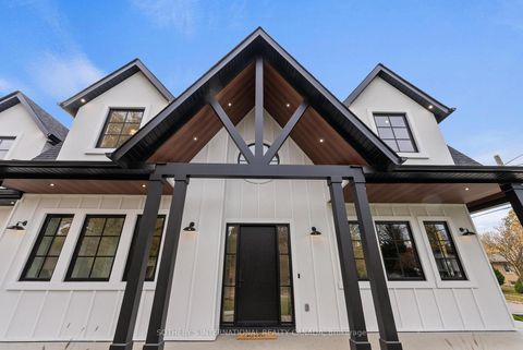 Photo 5 at 118 Warwood Road, City Centre West, Toronto