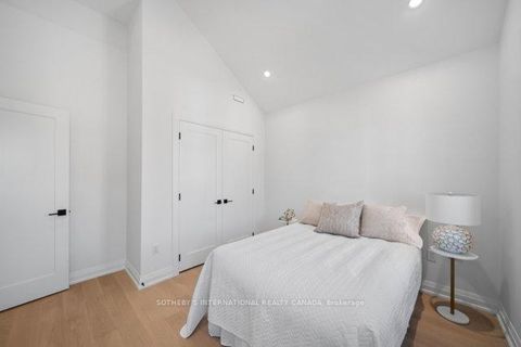 Photo 31 at 118 Warwood Road, City Centre West, Toronto