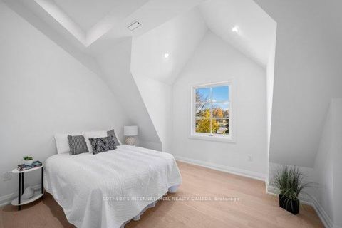 Photo 34 at 118 Warwood Road, City Centre West, Toronto