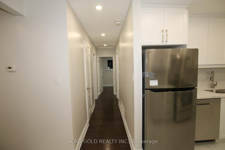 Photo 10 at 96 Archdekin Drive, Madoc, Brampton