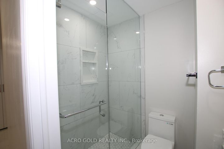 Photo 13 at 96 Archdekin Drive, Madoc, Brampton