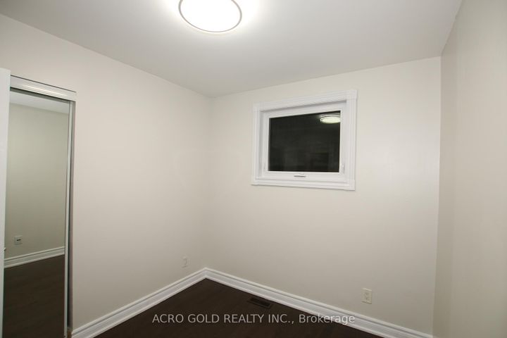 Photo 15 at 96 Archdekin Drive, Madoc, Brampton