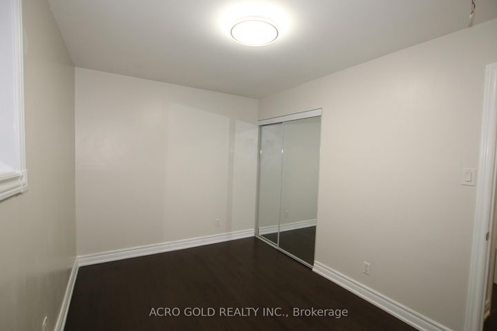 Photo 16 at 96 Archdekin Drive, Madoc, Brampton