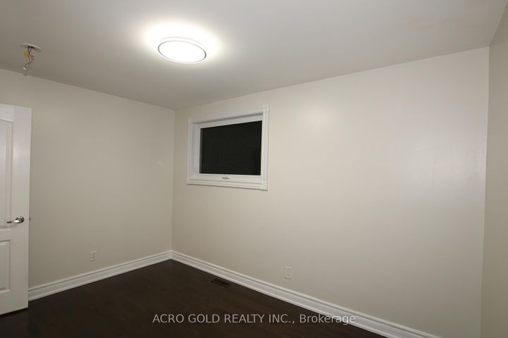 Photo 17 at 96 Archdekin Drive, Madoc, Brampton