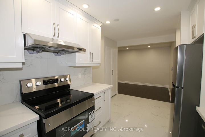 Photo 23 at 96 Archdekin Drive, Madoc, Brampton