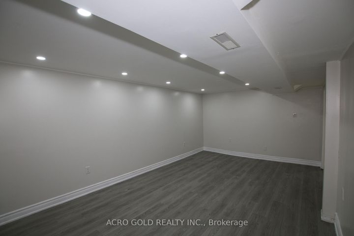 Photo 27 at 96 Archdekin Drive, Madoc, Brampton