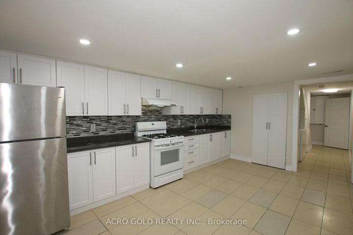 Photo 33 at 96 Archdekin Drive, Madoc, Brampton