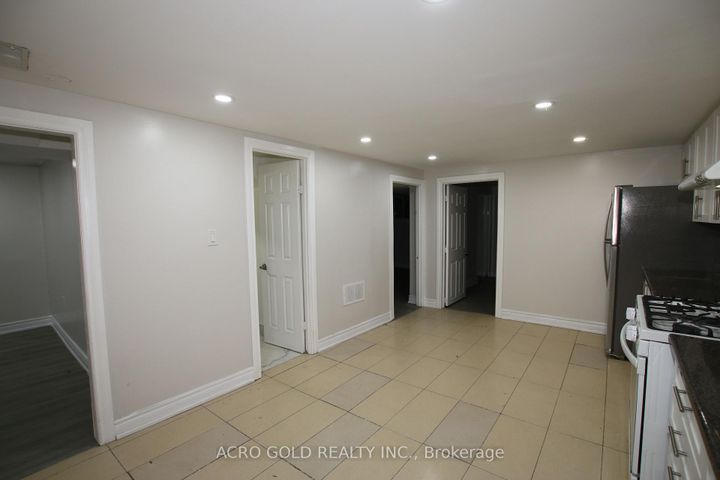 Photo 42 at 96 Archdekin Drive, Madoc, Brampton