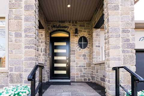 Photo 3 at 174 Milkweed Way, BR Bronte, Oakville