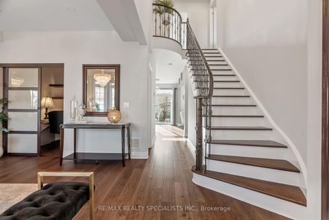 Photo 5 at 174 Milkweed Way, BR Bronte, Oakville