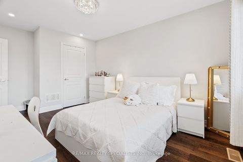 Photo 26 at 174 Milkweed Way, BR Bronte, Oakville