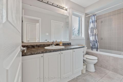 Photo 30 at 174 Milkweed Way, BR Bronte, Oakville