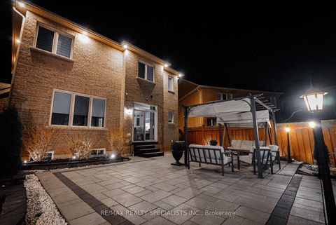 Photo 41 at 174 Milkweed Way, BR Bronte, Oakville