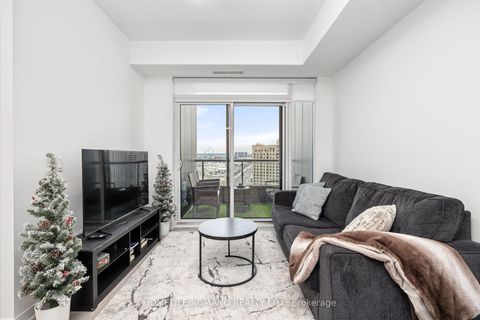 Photo 10 at 1426 - 498 Caldari Road, Concord, Vaughan