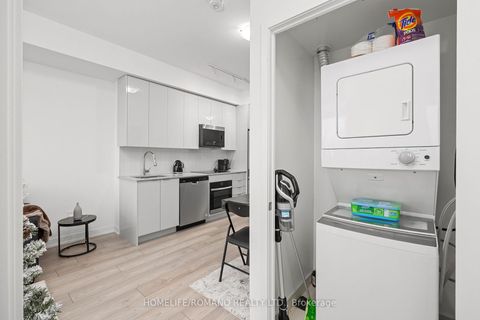 Photo 19 at 1426 - 498 Caldari Road, Concord, Vaughan