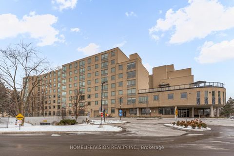 Photo 2 at 807 - 326 Major Mackenzie Drive E, Crosby, Richmond Hill