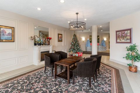 Photo 7 at 807 - 326 Major Mackenzie Drive E, Crosby, Richmond Hill