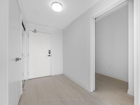 Photo 1 at 5806 - 3900 Confederation Parkway, City Centre, Mississauga