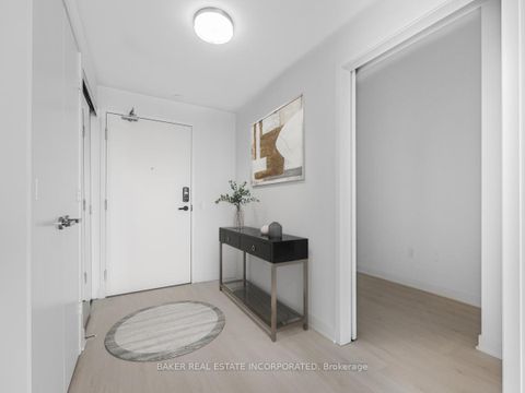 Photo 2 at 5806 - 3900 Confederation Parkway, City Centre, Mississauga