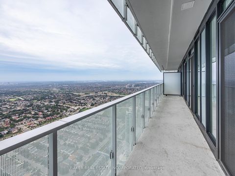 Photo 15 at 5806 - 3900 Confederation Parkway, City Centre, Mississauga