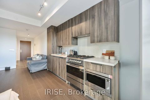 Photo 15 at 416 - 160 Kingsway Crescent, Kingsway South, Toronto