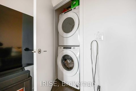 Photo 19 at 416 - 160 Kingsway Crescent, Kingsway South, Toronto