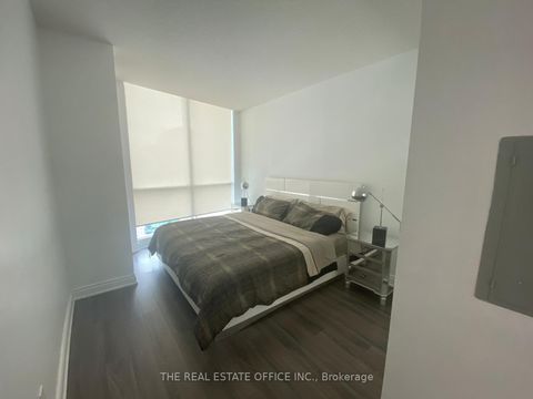 Photo 12 at 3802 - 219 Fort York Boulevard, Niagara, Toronto