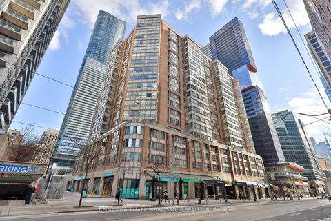 Photo 17 at 1010 - 717 Bay Street, Bay Street Corridor, Toronto